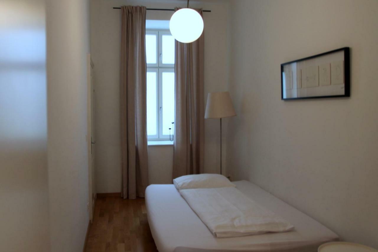 Casa Nostra - Zentrale Wohnung Am Augarten Wien Exteriör bild